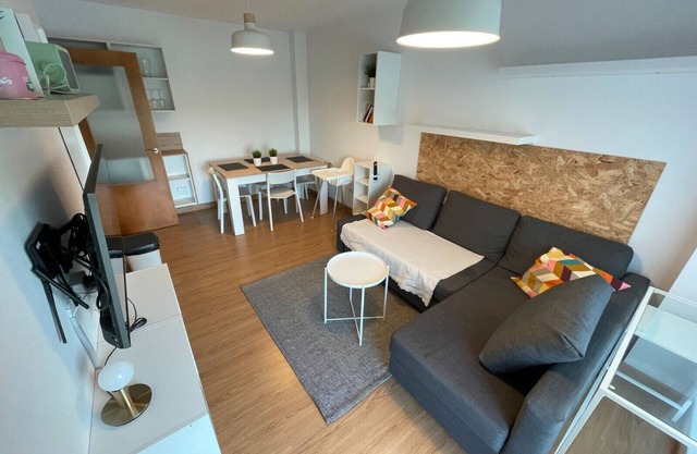 Appartement entre vagues et prairies avec vue sur la montagne et terrasse privée