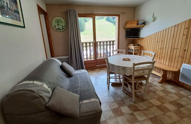Appartement Le Biot, 2 pièces, 6 personnes