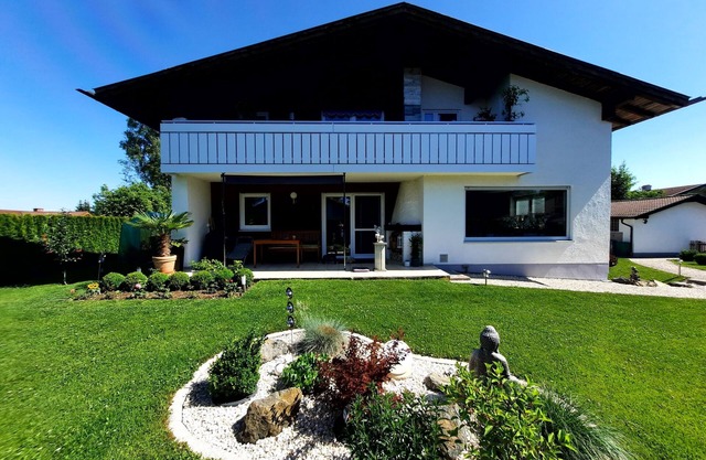 Apartment 'Broni' with Private Terrace and Wi-Fi