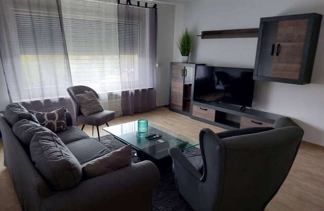 Appartement 'Bruchköbel Auch Für Monteure' avec balcon et Wi-Fi