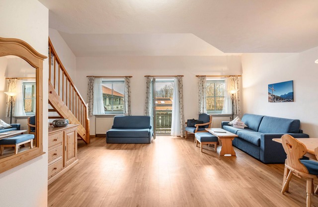 Apartment 'Brünnstein-Zimmer 46' with Mountain View, Shared Garden and Wi-Fi