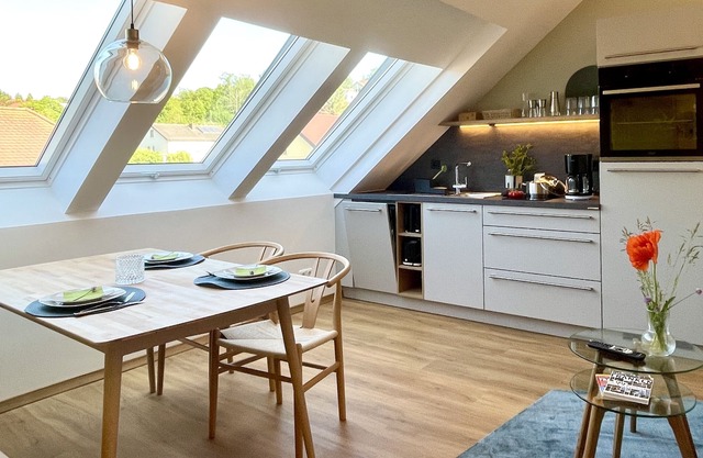 Apartment 'Burgblick' with Mountain View and Wi-Fi