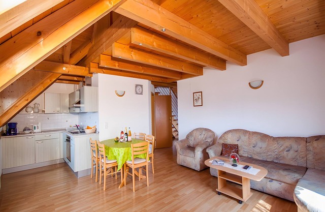 Appartement "C" avec vue sur le lac, balcon et Wi-Fi
