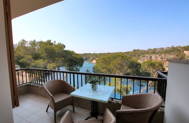 Appartement 'Cala Figuera 4b' avec vue sur la mer, balcon et Wi-Fi