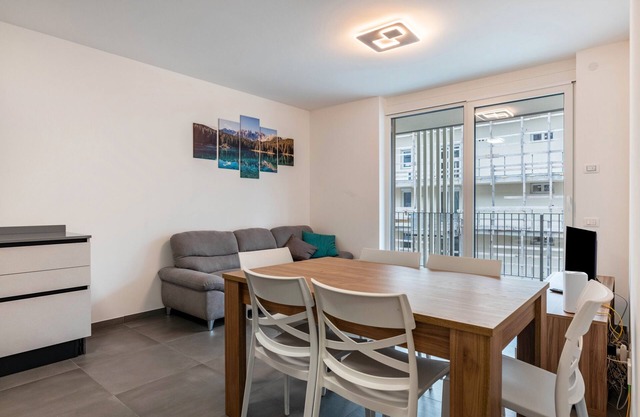 Appartement 'Casa Canova- Free Parking' avec vue sur les montagnes, terrasse privée et Wi-Fi