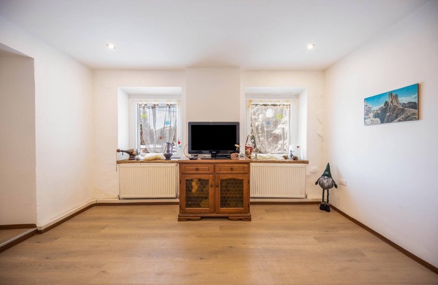 Apartment "Casa nel bosco di Gabri E Ale" with Mountain View, Garden & Wi-Fi