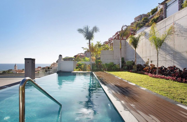 Appartement 'Casa Castanheta' avec vue sur la mer, Wi-Fi et climatisation