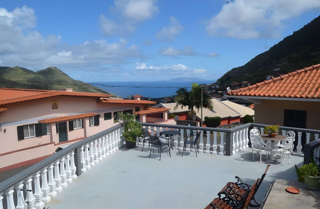 Apartment 'Casa Viva' with Sea View, Shared Terrace and Wi-Fi