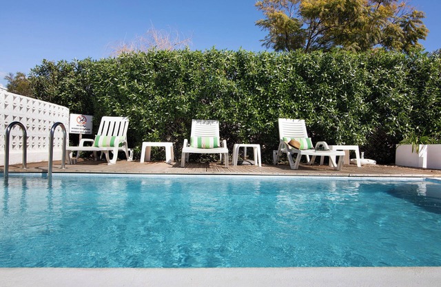 Maison de vacances 'Casa Xarém - Vinhas De Nexe' avec piscine partagée, Wi-Fi et climatisation