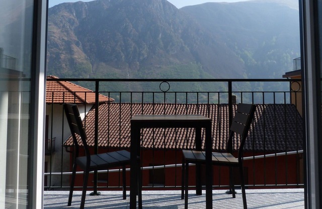 Charles Appartement Maison-Le-Lac de Côme-Melo