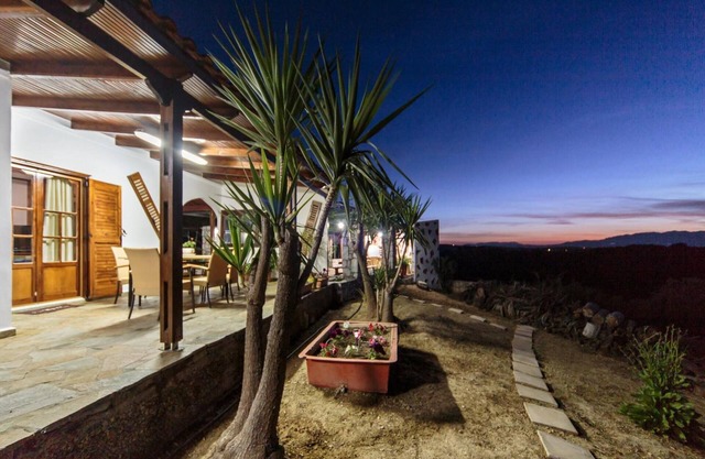 Apartamento 'Christine House Platanias' con vistas al mar, Wi-Fi y aire acondicionado