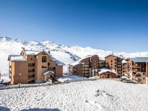 Apartment Cime de Caron 2207 by Interhome