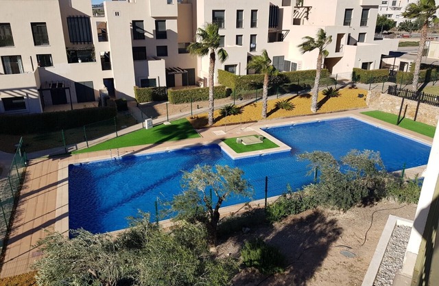 Appartement Corvera Golf avec vue sur les montagnes, piscine partagée et Wi-Fi.