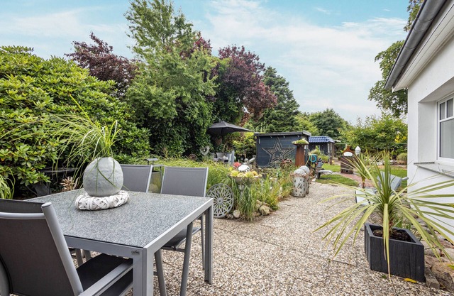 Appartement "Dahmlos" avec terrasse privée, jardin partagé et Wi-Fi