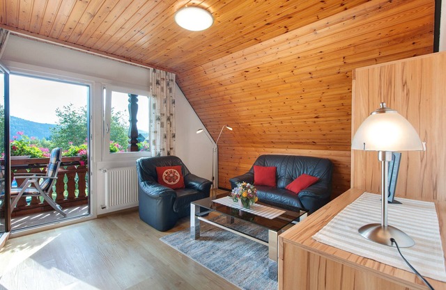 Appartement 'Enzian' avec vue sur la montagne, jardin commun et Wi-Fi