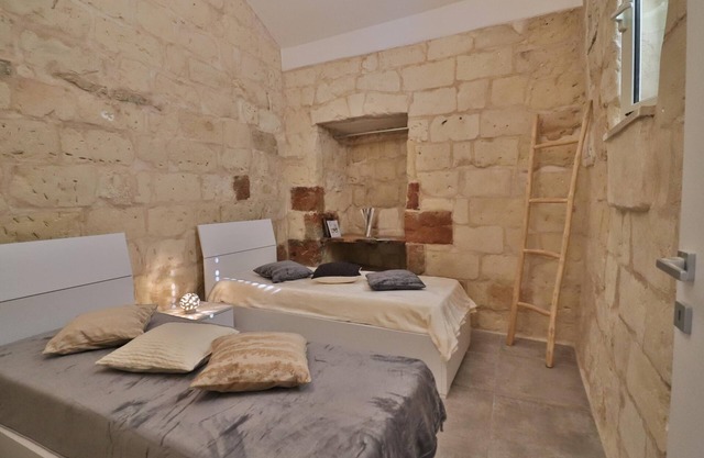 Appartement "Dimora Storica Rebecca" près de la plage avec climatisation et terrasse