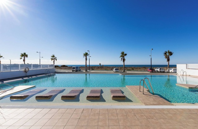 Appartement DunaBeach près de la mer, avec piscine et balcon