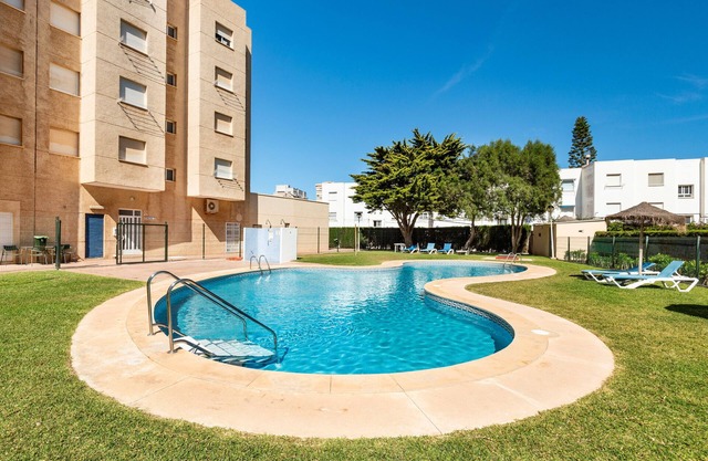 Appartement 'El Buen Sol' avec vue sur la mer, piscine partagée et Wi-Fi