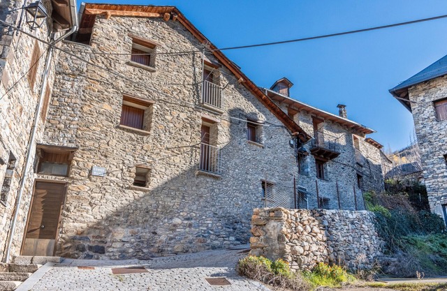 Appartement "El Case" avec vue sur la montagne et jardin privé