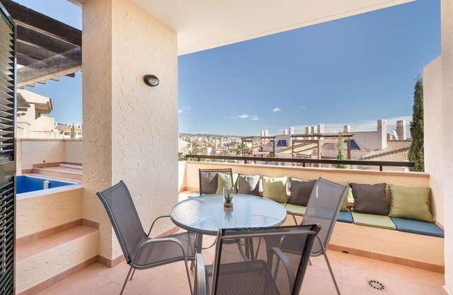 Appartement 'El Oasis Martinica 4 2 A' avec vue sur la montagne, Wi-Fi et climatisation