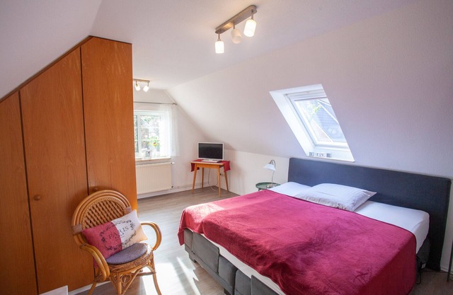 Location-Salle de bain privée séparée-Vue sur Jardin-Elstar 5