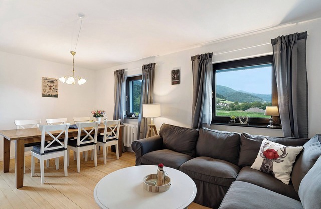 Appartement "Emma" avec vue sur les montagnes, balcon et Wi-Fi