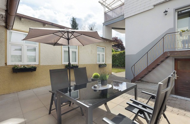Appartement 'Erdgechoss' avec terrasse privée et Wi-Fi
