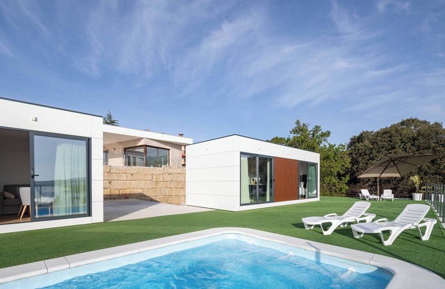 Appartement 'Complejo Bungalow Con Piscina' avec vue sur mer, Wi-Fi et climatisation