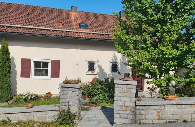 Apartment 'Familie Graml' with Mountain View, Shared Garden and Wi-Fi