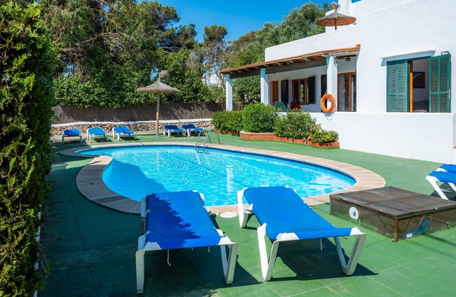 Appartement 'Felipe 1-5' avec terrasse, piscine partagée et Wi-Fi
