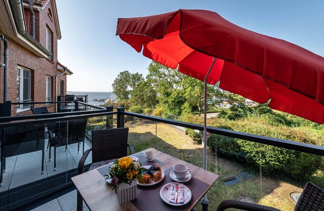 Appartement 'Ferienwohnung Am Salzhaff B6' avec vue sur la mer, balcon et Wi-Fi