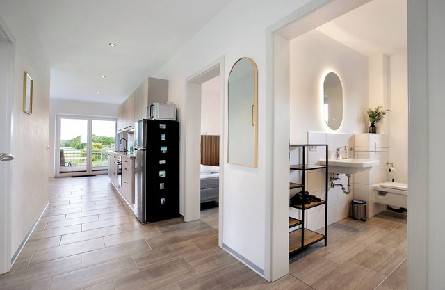 Apartment 'Ferienhaus Flut Oben' with Private Garden, Balcony and Wi-Fi