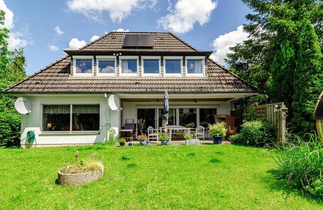 Appartement 'Ferienhaus Hannelore' avec terrasse privée, jardin privé et Wi-Fi