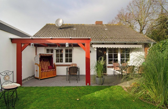 Appartement 'Ferienhaus Sonnenschein - Wohnung 2' avec terrasse privée, jardin privé et Wi-Fi
