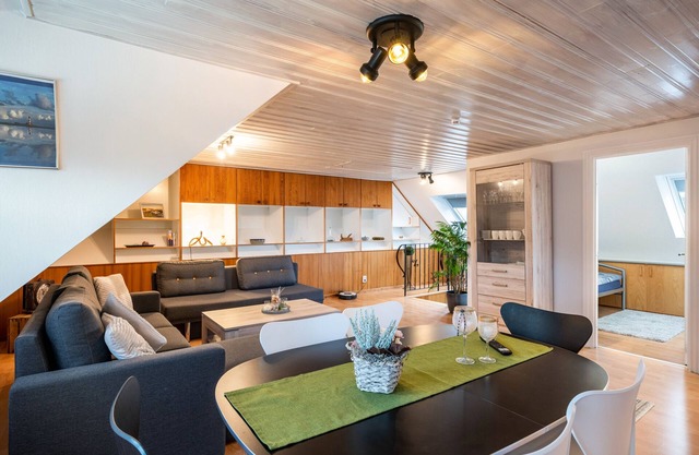 Appartement 'Ferienwohnung Im Obergeschoss' avec terrasse partagée, jardin partagé et Wi-Fi