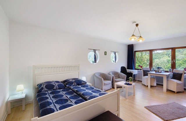 Appartement 'Ferienwohnung Waldblick' avec terrasse privée, jardin privé et Wi-Fi