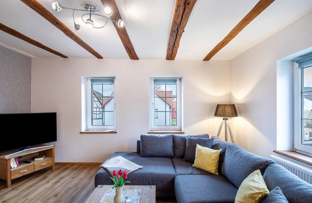 Appartement 'Ferienwohnung Haseltal' avec jardin partagé, balcon et Wi-Fi
