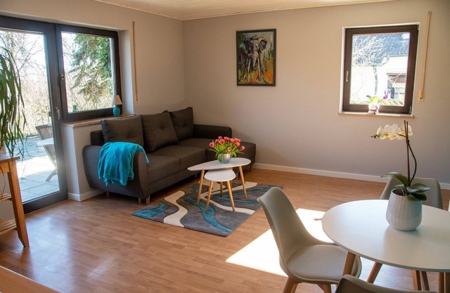 Appartement 'Ferienwohnung Maintalblick' avec terrasse privée, jardin privé et Wi-Fi