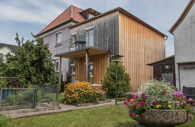 Charming Apartment “Ferienwohnung Eyrich OG” only a Short Walk from Lake Constance with Wi-Fi, Terrace & Garden; Parking Available