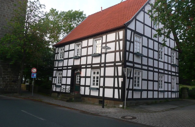 Appartement 'Ferienwohnung Im Torwärterhäuschen' avec jardin partagé et Wi-Fi