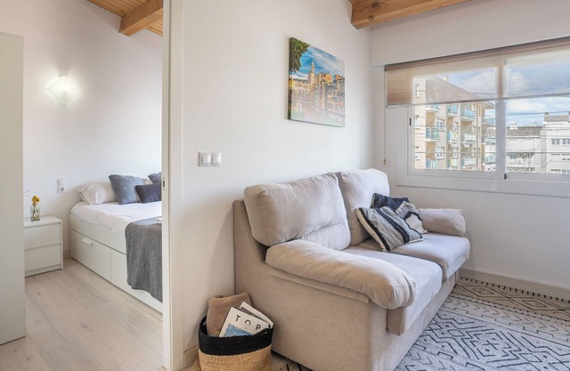 Appartement 'Flat In Girona City Centre' avec terrasse partagée et climatisation