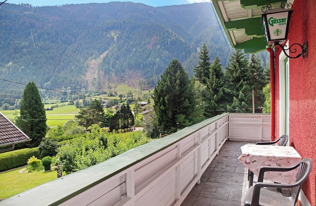 Appartement "Flying Hirsch" à Molltaler Appartements avec vue sur les montagnes, balcon et Wi-Fi