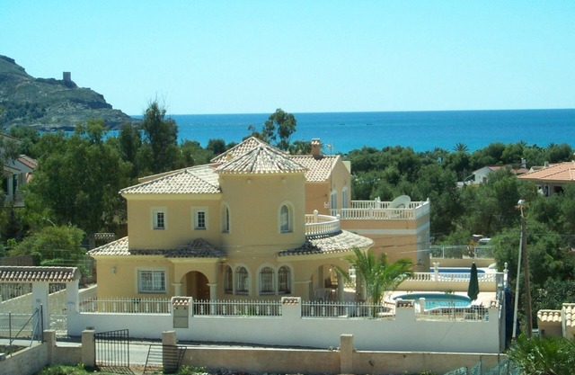 Appartement pour vacances en famille, grande terrasse