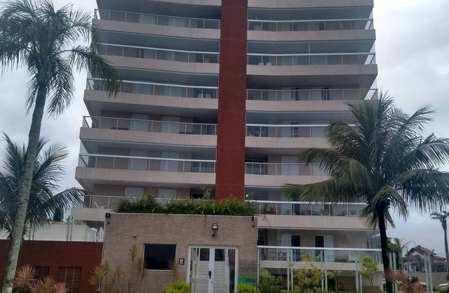 Appartement pieds dans le sable à Bertioga