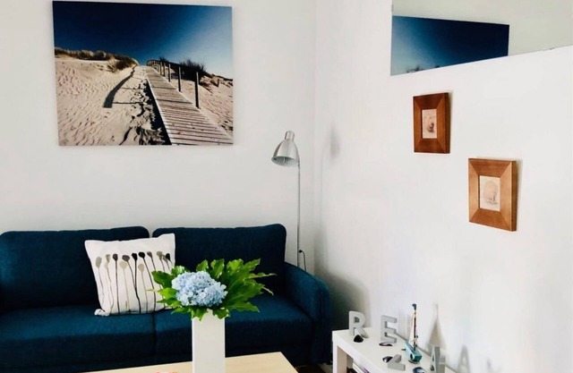 A Coastine: urban, modern and functional apartment close to nature, Galicia