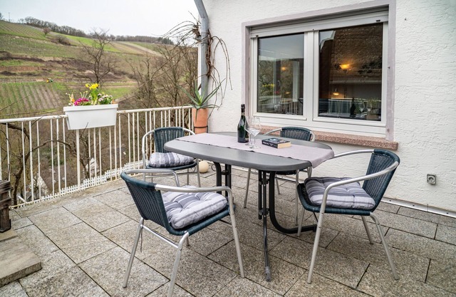 Appartement "Franziska" avec vue sur les montagnes, terrasse privée et Wi-Fi.