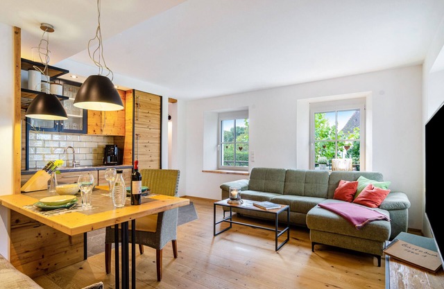 Appartement 'Gästehaus Wüpping 1' avec terrasse partagée, jardin partagé et Wi-Fi