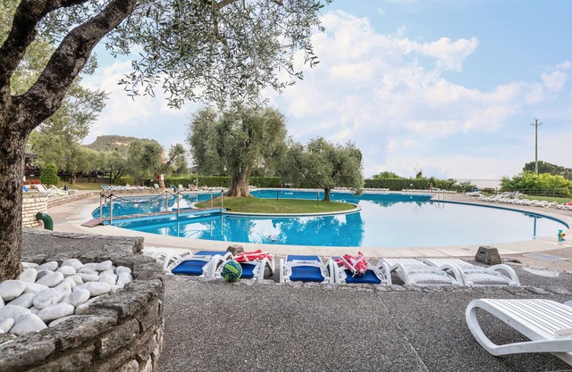 Appartement 'Monocale San Vigilio con piscina' avec Piscine