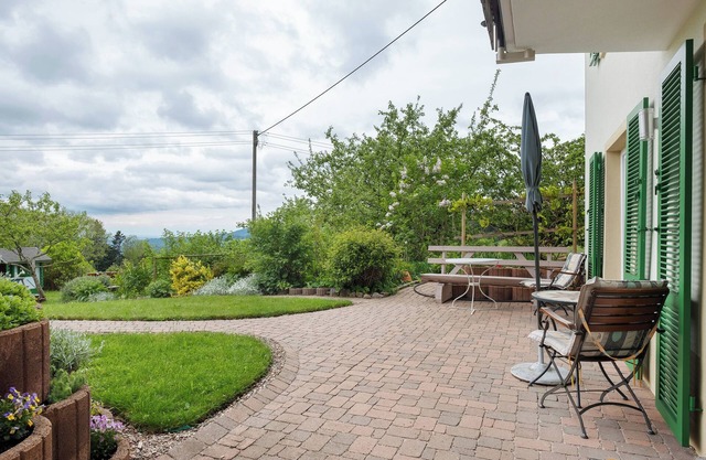 Appartement "Gartenblick" avec vue sur les montagnes, terrasse privée et Wi-Fi