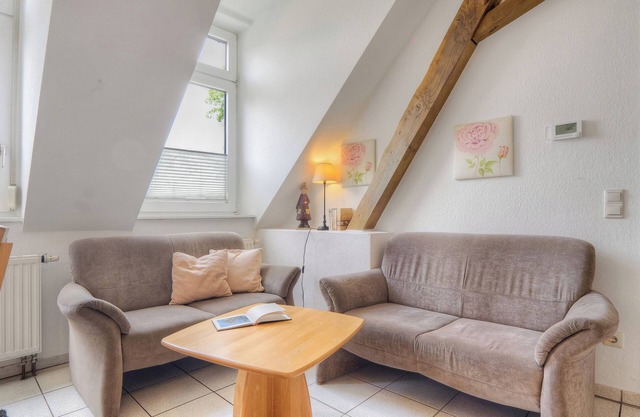 Appartement 'Göckes Haus Und Garten Rosengarten' avec terrasse privée, jardin privé et Wi-Fi